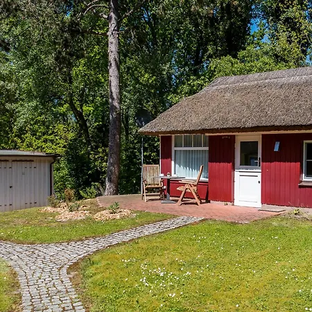 Lütthus Сasa de vacaciones Ahrenshoop